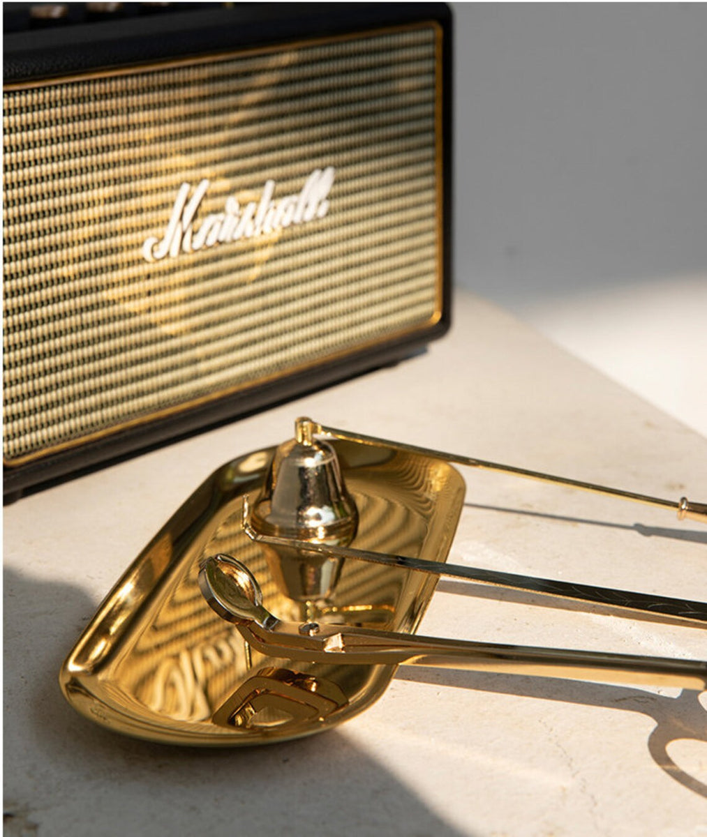 3 ways to extinguish a candle safely ARTISANE